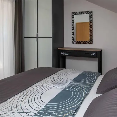 Lejlighed In With Sea View, Terrace, Air Conditioning, Wifi 5126-1 *